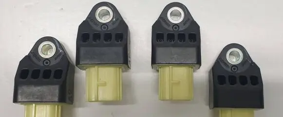 Toyota Prius (XW30) Airbag deployment crash/impact sensor 8983175010 8983175020