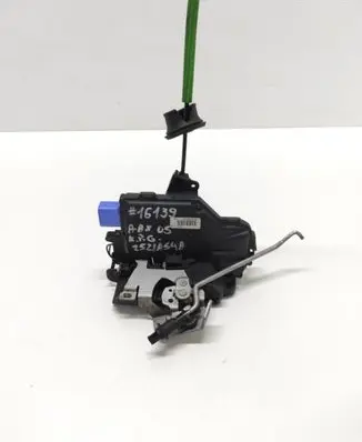 Audi A8 S8 D3 4E Rear door lock 4E0839015