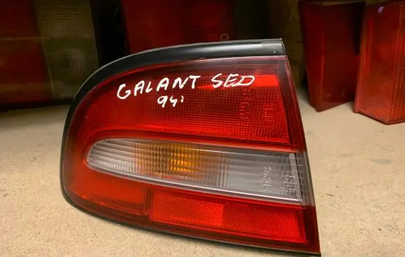 Mitsubishi Galant Rear/tail lights 0431593