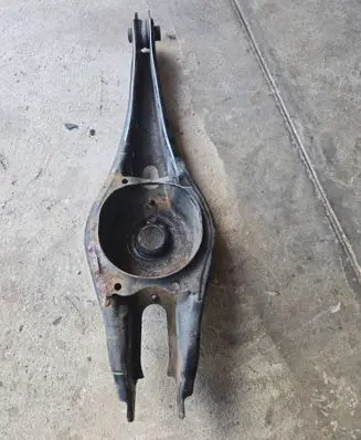 Rear upper control arm/wishbone