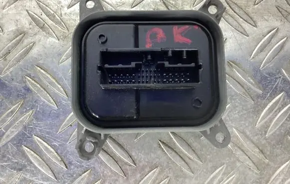 Tesla Model 3 Headlight ballast module Xenon 153292500E