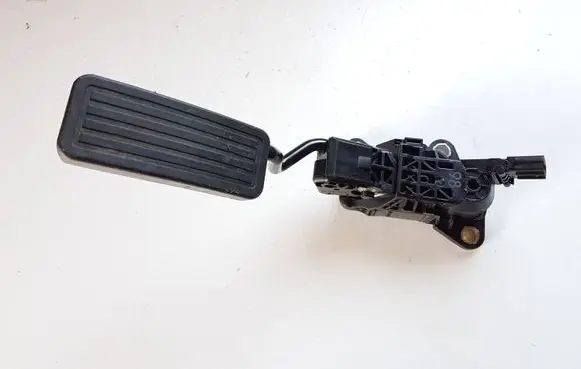 Honda CR-V Accelerator throttle pedal 2700000400 11T10A00003