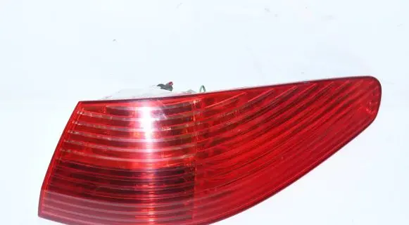 Peugeot 607 Rear/tail lights