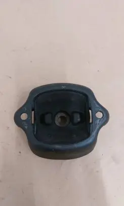 Mercedes-Benz 380 560SEC C126 Engine mount bracket 1232413013