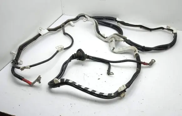Volvo XC90 Positive cable (battery) 8688673