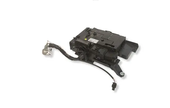 Volkswagen Touareg II Fuse module 7P0937548