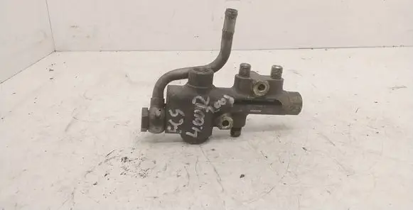 BMW 7 E65 E66 Fuel distributor F00R001039 03072 000325