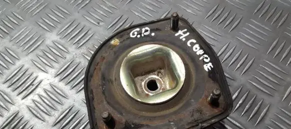 Hyundai Coupe Coil spring mount 