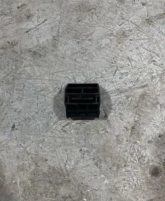 BMW 5 E60 E61 Radiator mount bracket 7542517 10808612