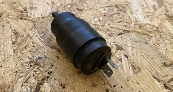 Peugeot Boxer Windscreen/windshield washer pump