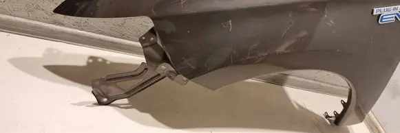 Mitsubishi Outlander Fender
