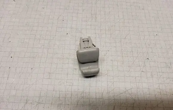 Toyota Avensis T250 Sun visor clip/hook/bracket 