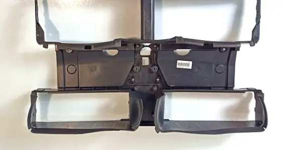 Engine bonnet/hood lock trim molding