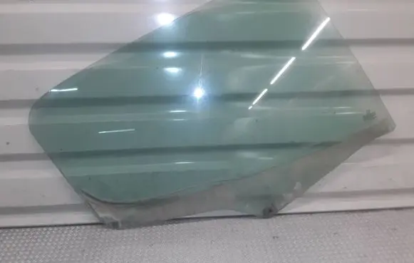 Peugeot 308 Rear door window glass 