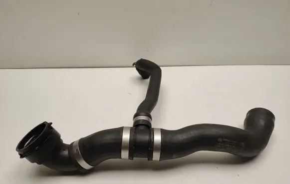 Mercedes-Benz SL R230 Engine coolant pipe/hose A2305012682