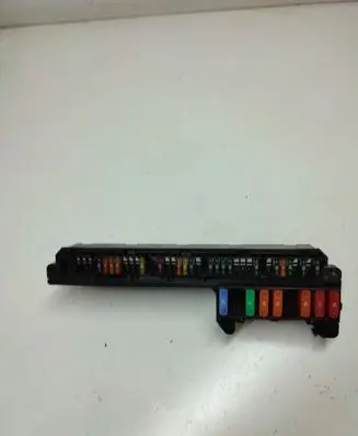 BMW 5 E60 E61 Fuse module 6957330