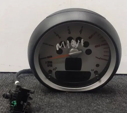 Mini One - Cooper Clubman R55 Tachometer bm0505022