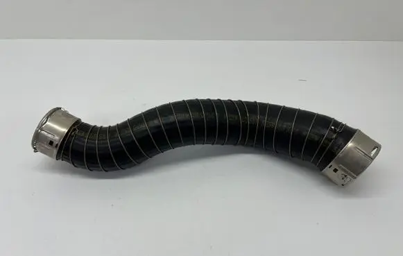 BMW 2 G42 Intercooler hose/pipe 8654521