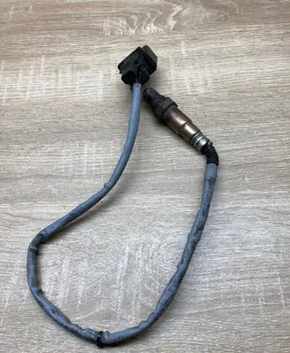 BMW 5 E60 E61 Lambda probe sensor 7521705 0258007208