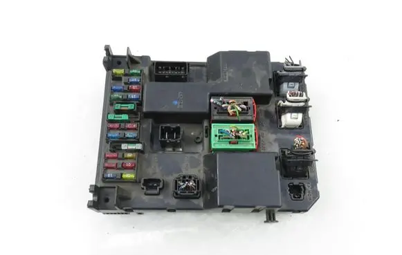 Peugeot 307 Central body control module 9651196980A