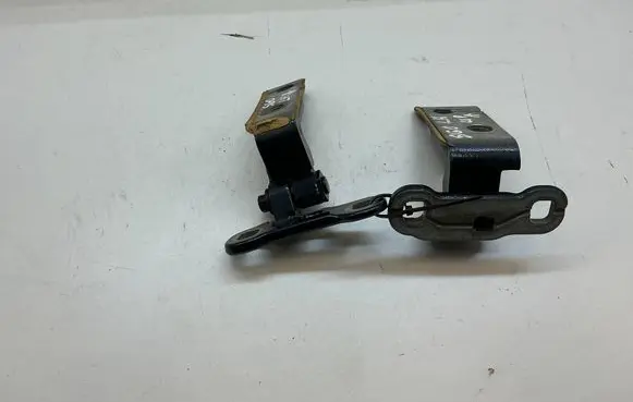 Volvo S60 Front door upper hinge 31457956
