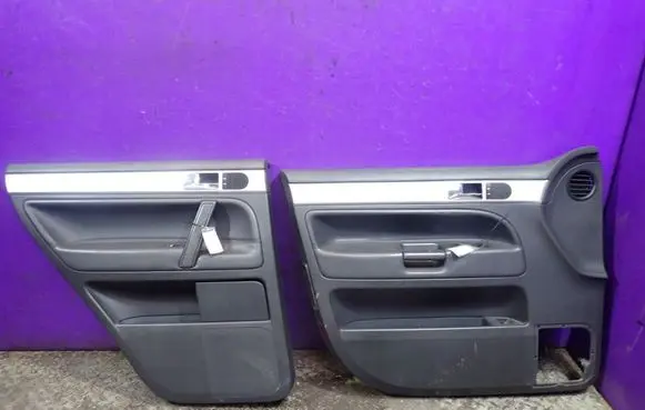 Volkswagen Touareg I Door card panel trim set 7L6867011