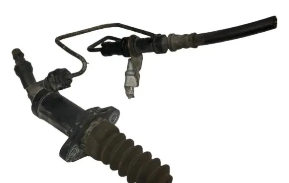 BMW 3 E90 E91 Clutch master cylinder 6775872