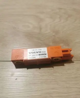Volvo XC90 Airbag deployment crash/impact sensor 8651754