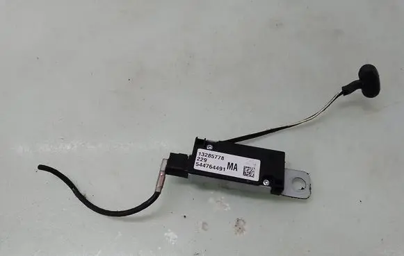Opel Insignia A Aerial antenna amplifier 13285778