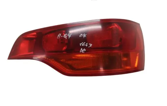 Audi Q7 4L Rear/tail lights 4L0945094 027330202