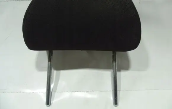 Ford Mondeo Mk III Rear seat headrest 