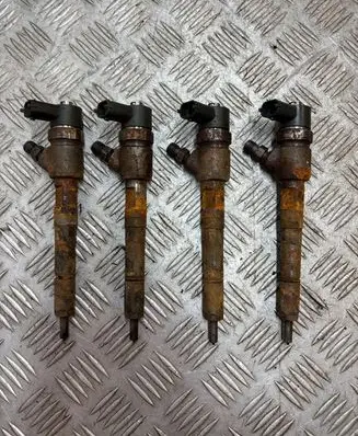 Opel Astra J Fuel injectors set 0445110326