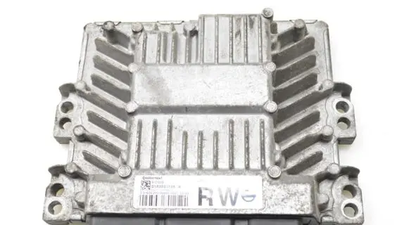 Nissan Qashqai Engine control unit/module 23710BR30A