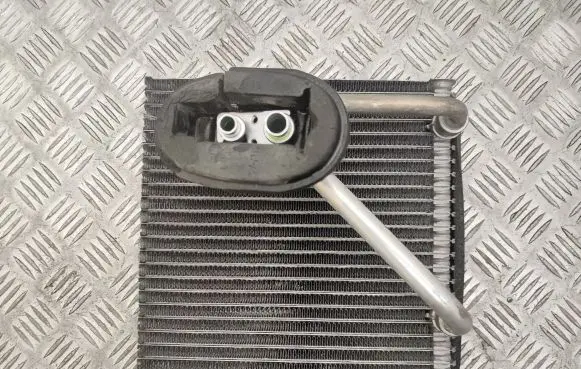 Volkswagen PASSAT CC Air conditioning (A/C) radiator (interior) 