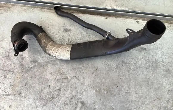 Peugeot 607 Intercooler hose/pipe 9637053080 963543650