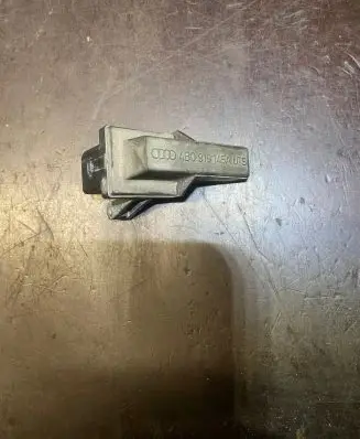 Audi A3 S3 A3 Sportback 8P Airbag deployment crash/impact sensor 4B0919145A 040201167019