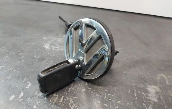 Volkswagen Bora Tailgate exterior lock 1J5827469J 1J5962103