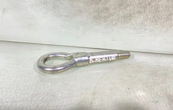 Opel Meriva B Towing hook eye 