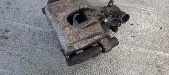 Mazda 3 I Rear brake caliper