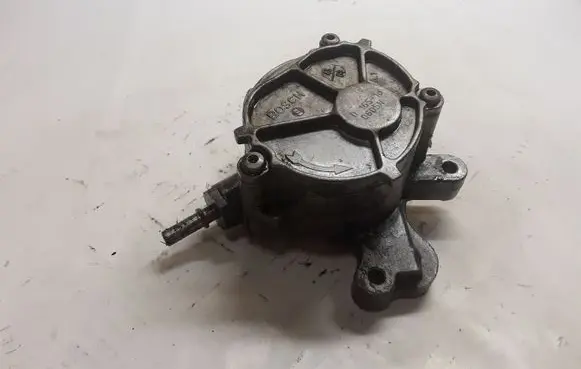 Peugeot 407 Vacuum pump D1651D