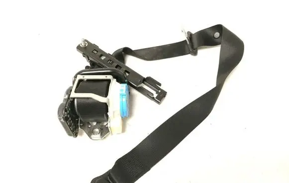 Mercedes-Benz A W176 Front seatbelt A1768602185