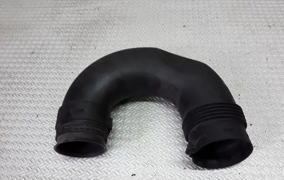 Volkswagen Touran I Air intake duct part 1K0129618BA