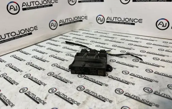 BMW 5 G30 G31 Other control units/modules 7496165 102377