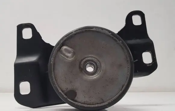 Ford Kuga II Engine mount bracket 5N517M121KD
