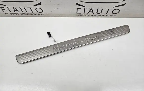 Mercedes-Benz GL X166 Front sill trim cover A1666801335