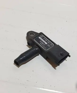 Opel Zafira B Exhaust gas pressure sensor 55198717 0804033FB6 0281002771
