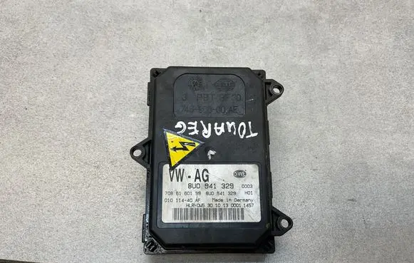 Volkswagen Touareg II Headlight ballast module Xenon 8U0941329