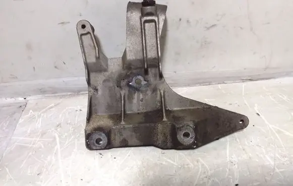 Audi A6 S6 C6 4F Engine mounting bracket 03G131159B