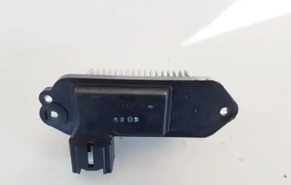 Mazda 3 I Heater blower motor/fan resistor PM010020B HB180BP4M