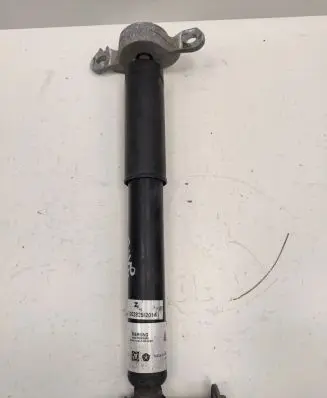 Chrysler Pacifica Rear shock absorber/damper P68231971AG 68231971AG
